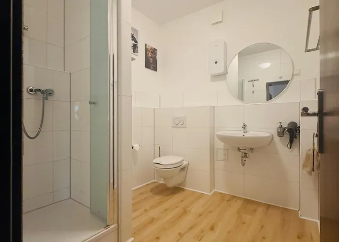 Apartamento Emilbnb In Der Monheimer Strasse *