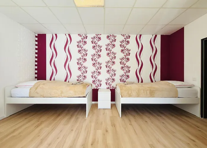 Emilbnb In Der Monheimer Strasse * Monheim am Rhein